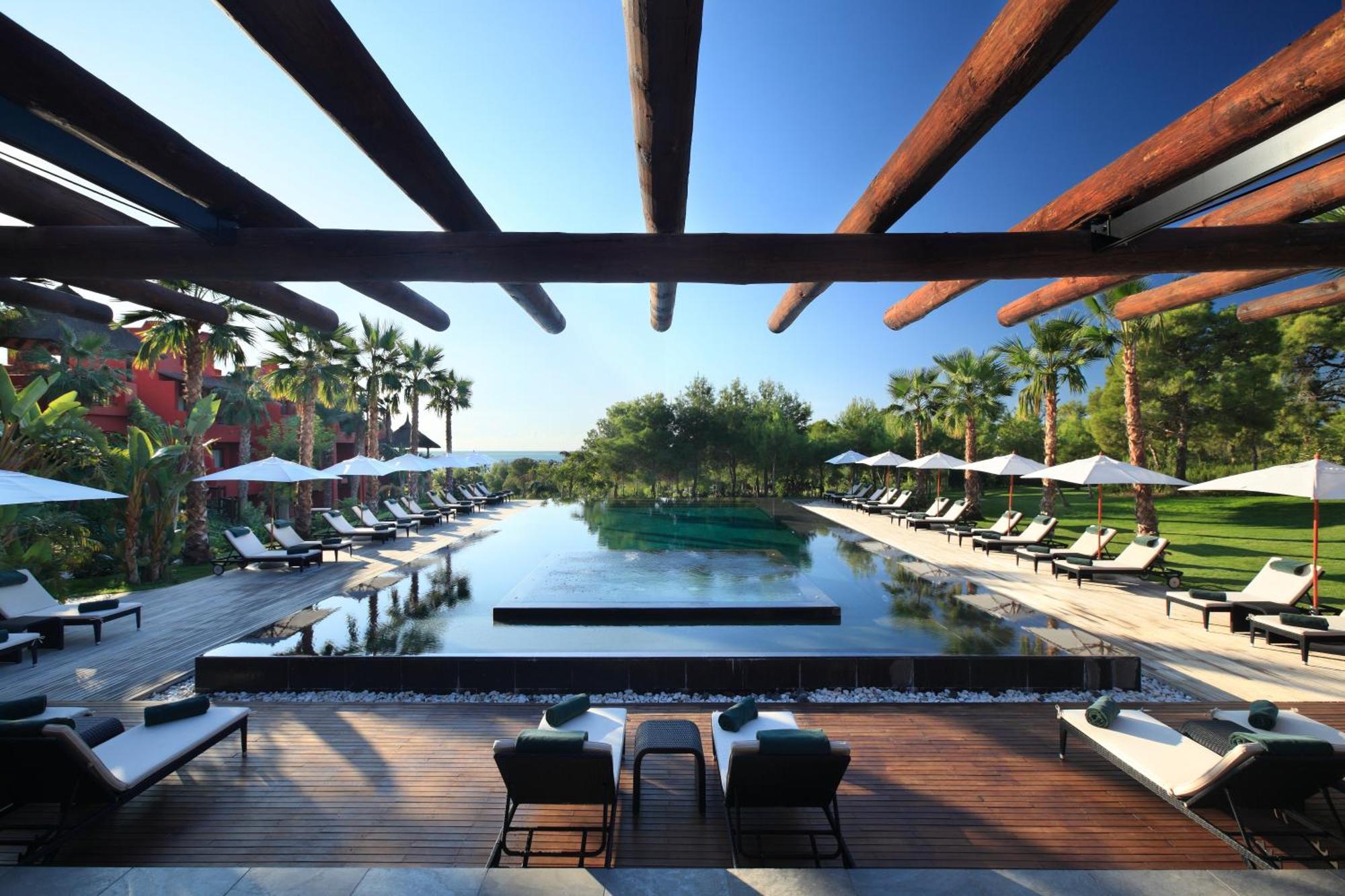 Asia Gardens Hotel & Thai Spa, A Royal Hideaway Hotel Финестрат Экстерьер фото The pool at the Mandarin Oriental, Bodrum