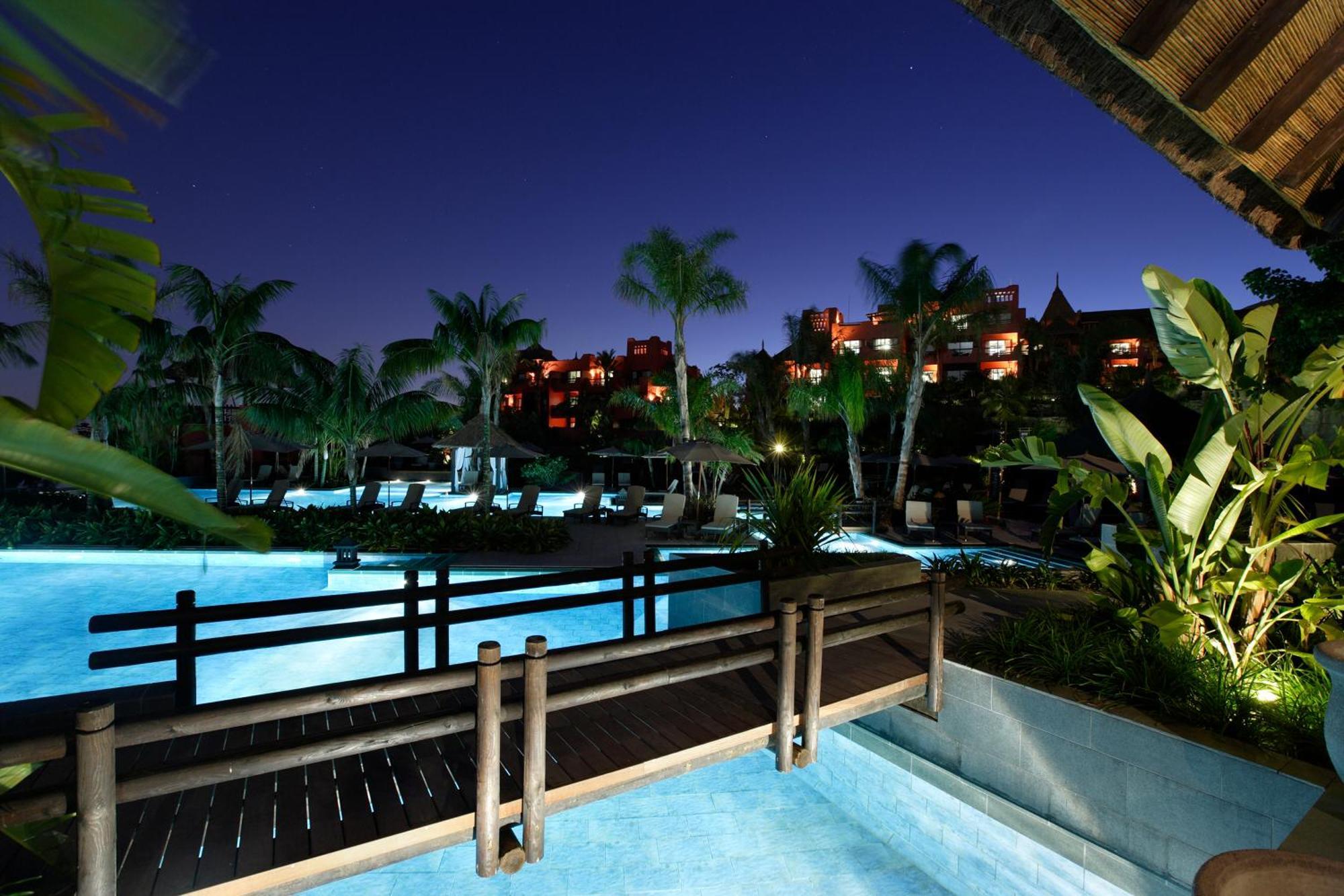 Asia Gardens Hotel & Thai Spa, A Royal Hideaway Hotel Финестрат Экстерьер фото Hard Rock Hotel