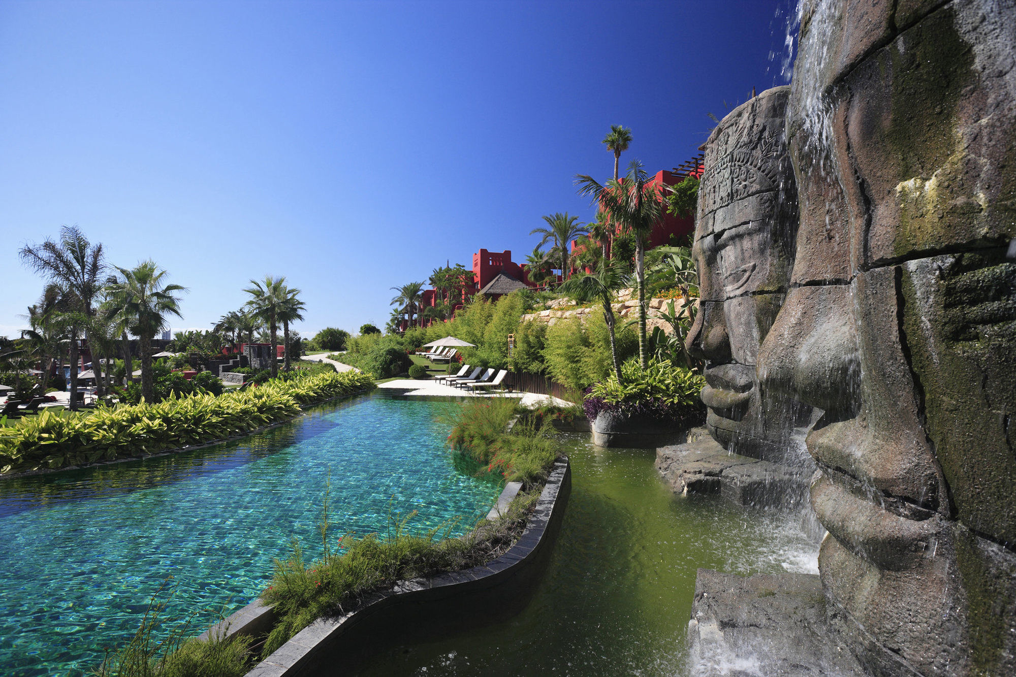 Asia Gardens Hotel & Thai Spa, A Royal Hideaway Hotel Финестрат Удобства фото The pool at the Hard Rock Hotel