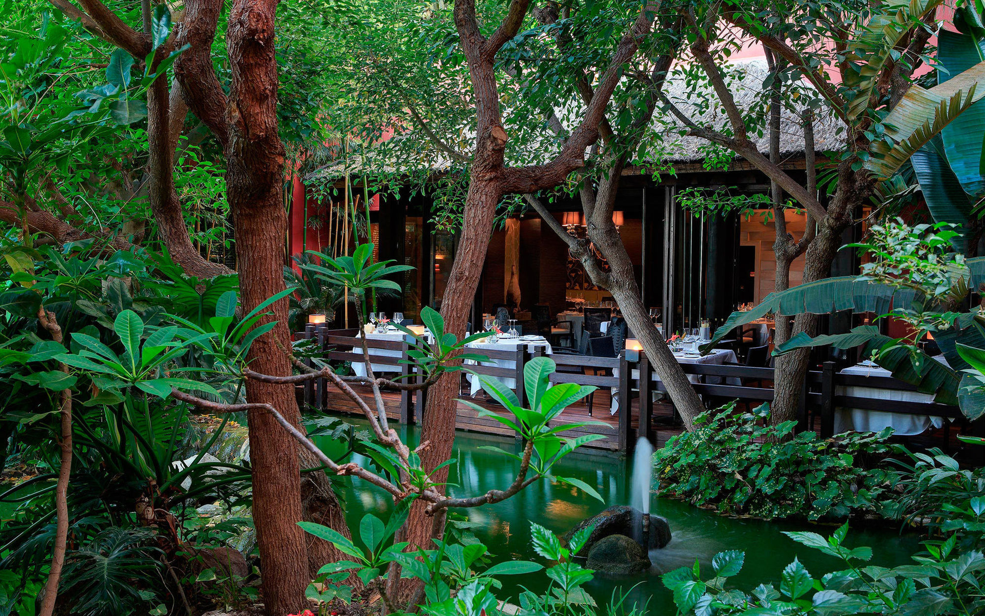Asia Gardens Hotel & Thai Spa, A Royal Hideaway Hotel Финестрат Ресторан фото The restaurant