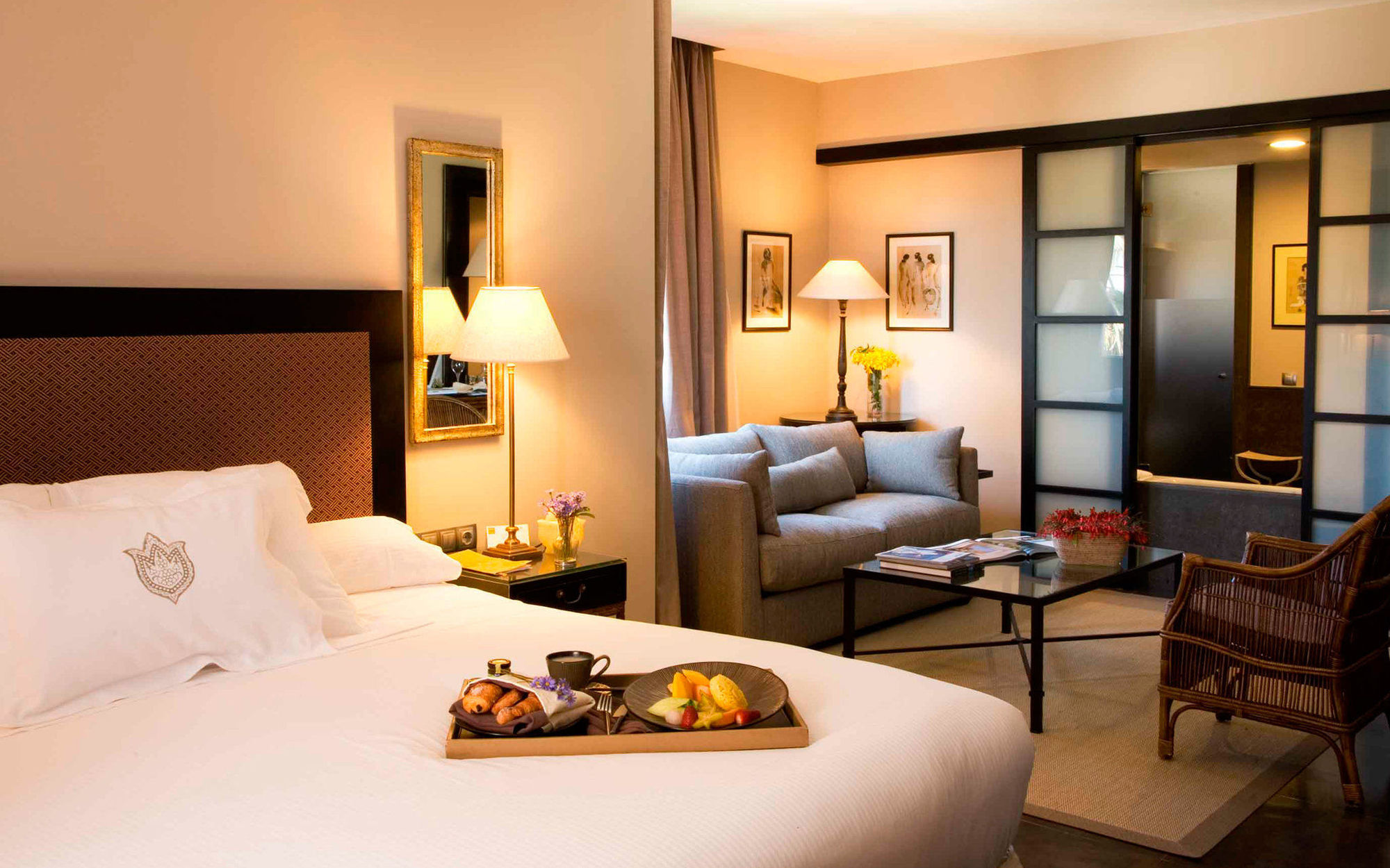 Asia Gardens Hotel & Thai Spa, A Royal Hideaway Hotel Финестрат Экстерьер фото A room at the Mandarin Oriental, Madrid